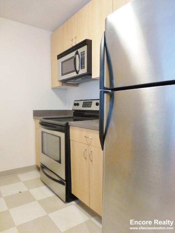 1 Park Ln, Seaport District