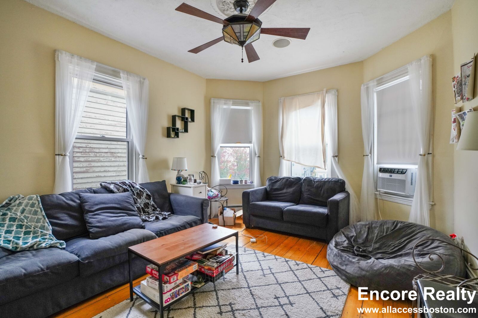 68 Calumet St, Mission Hill