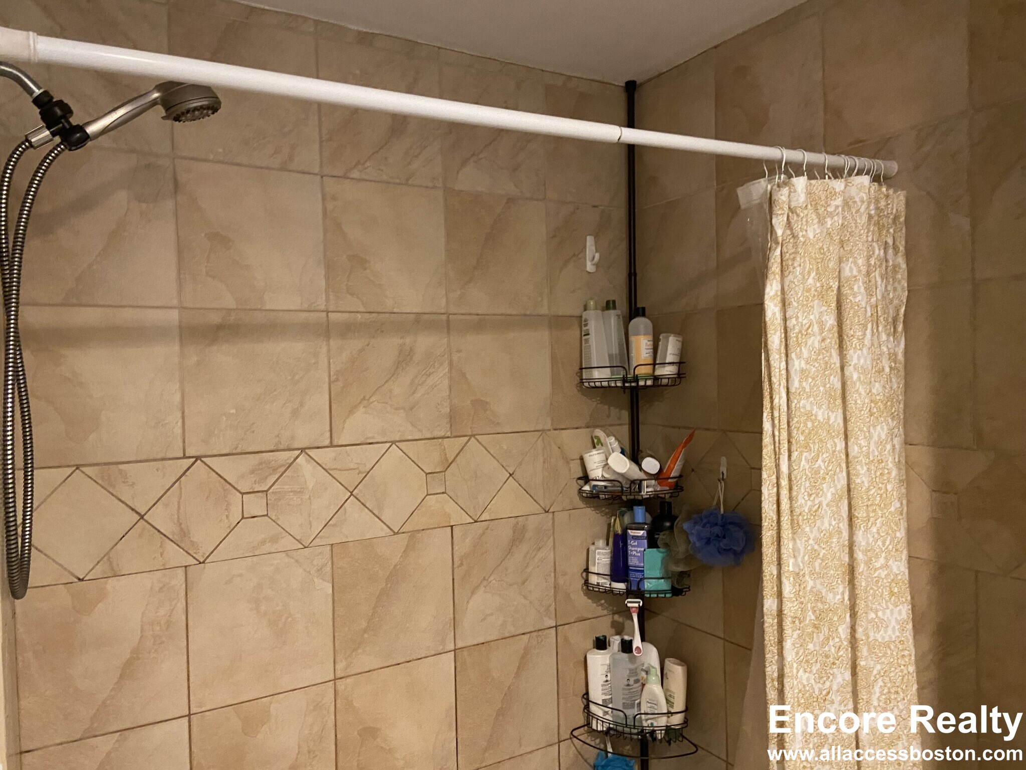 68 Calumet St, Mission Hill