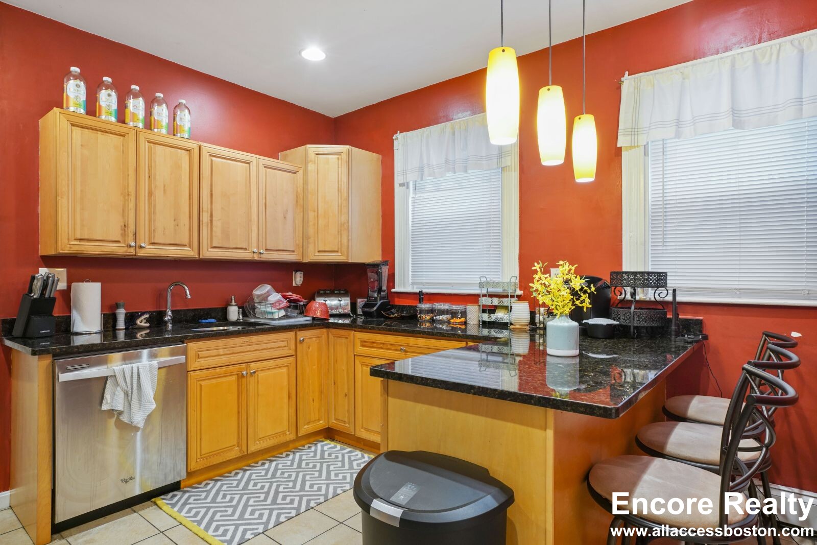 68 Calumet St, Mission Hill