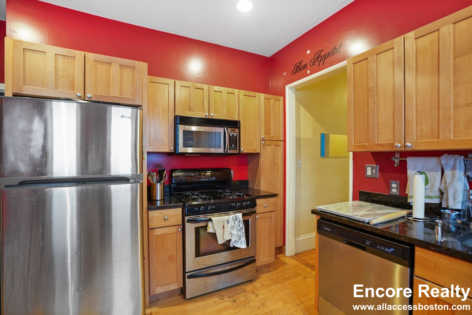 68 Calumet St, Mission Hill