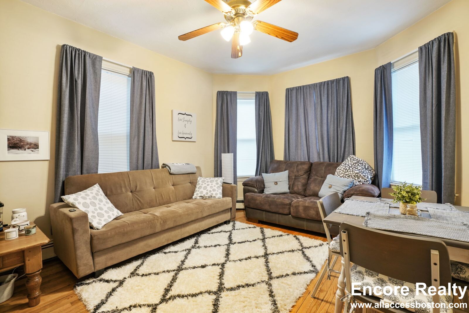 68 Calumet St, Mission Hill