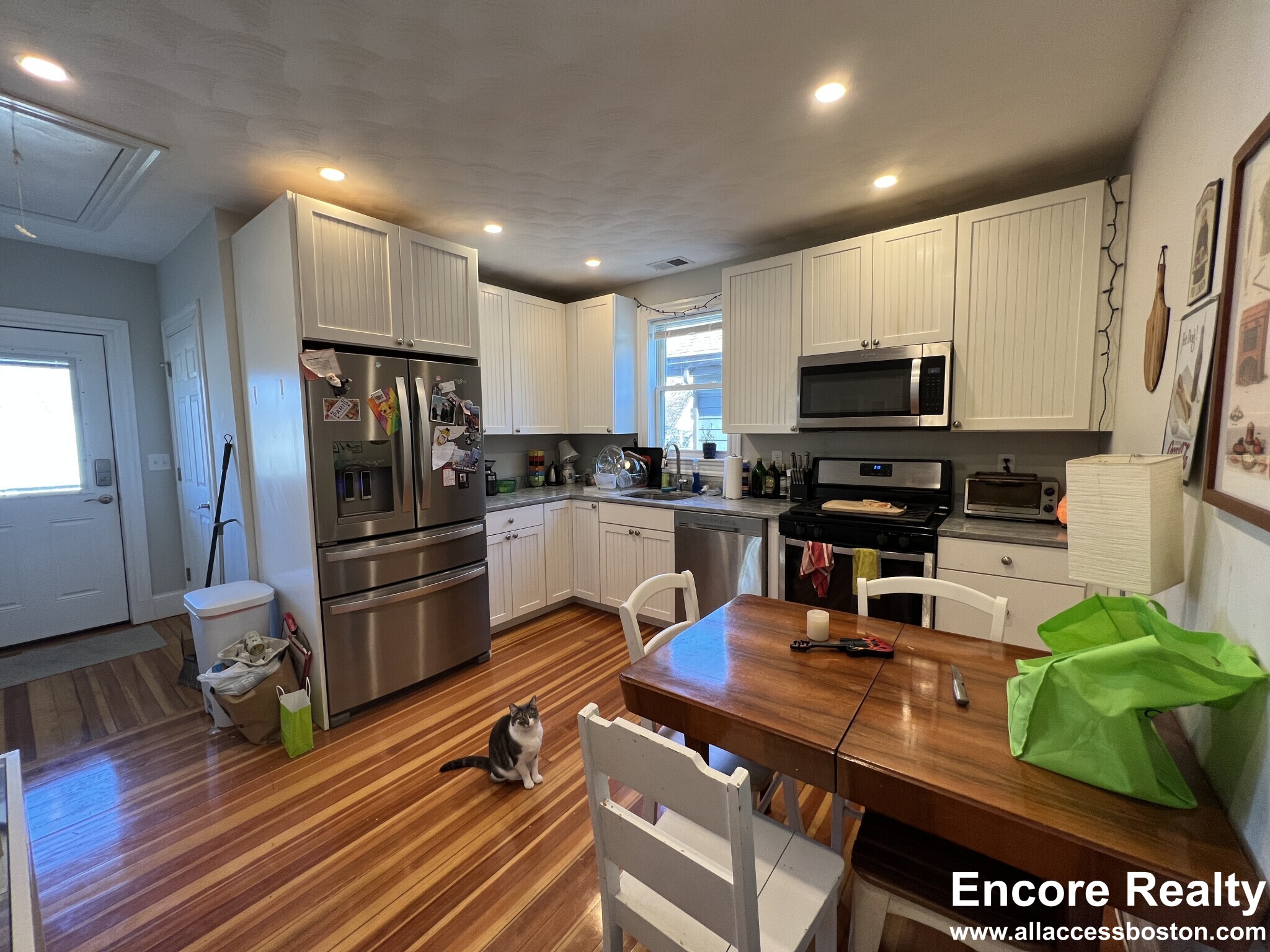 305 Highland Ave, Davis Square