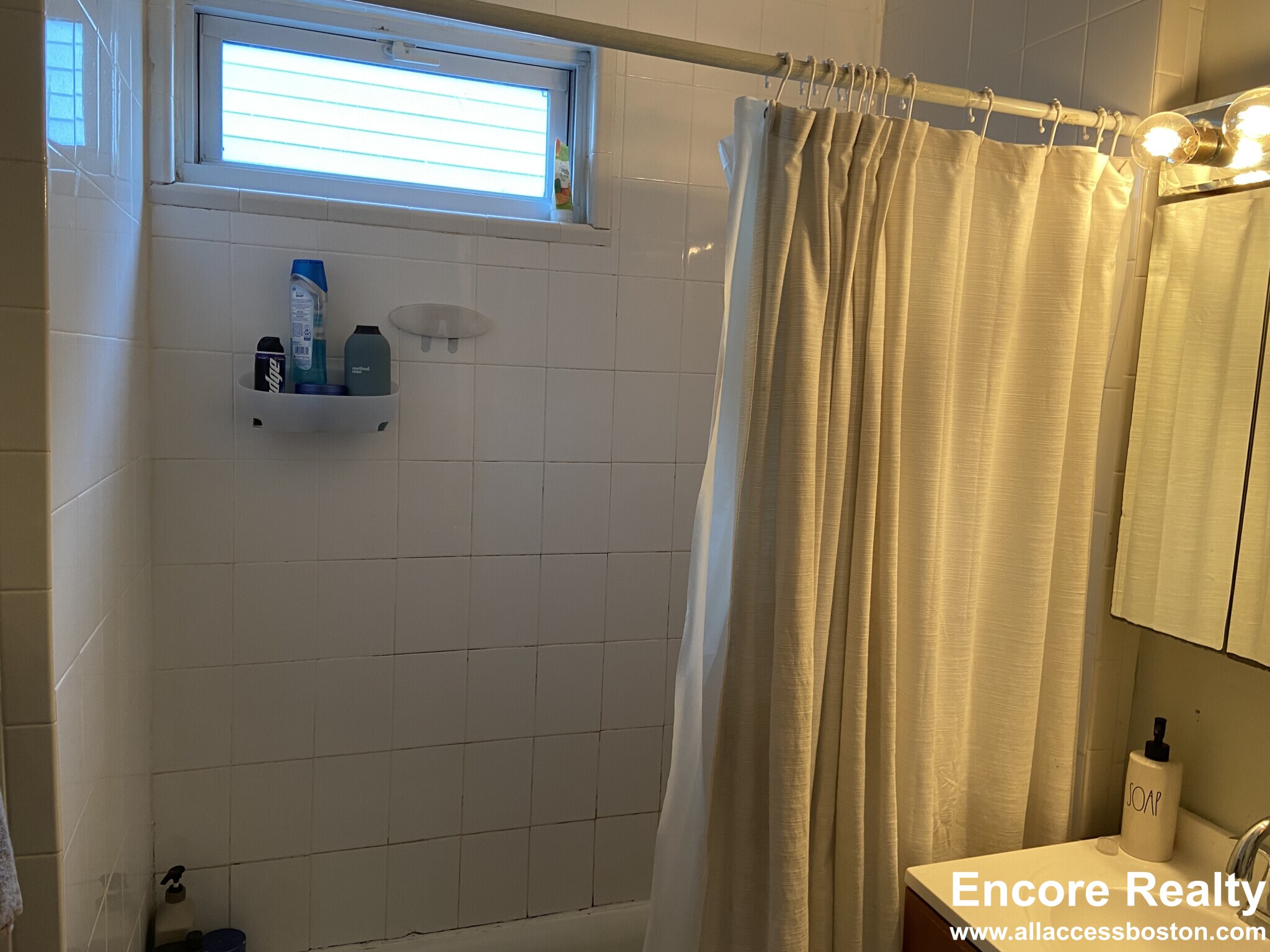 10 Carmel St, Mission Hill