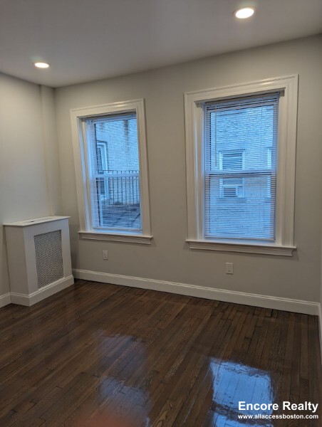 112 Jersey St, Fenway