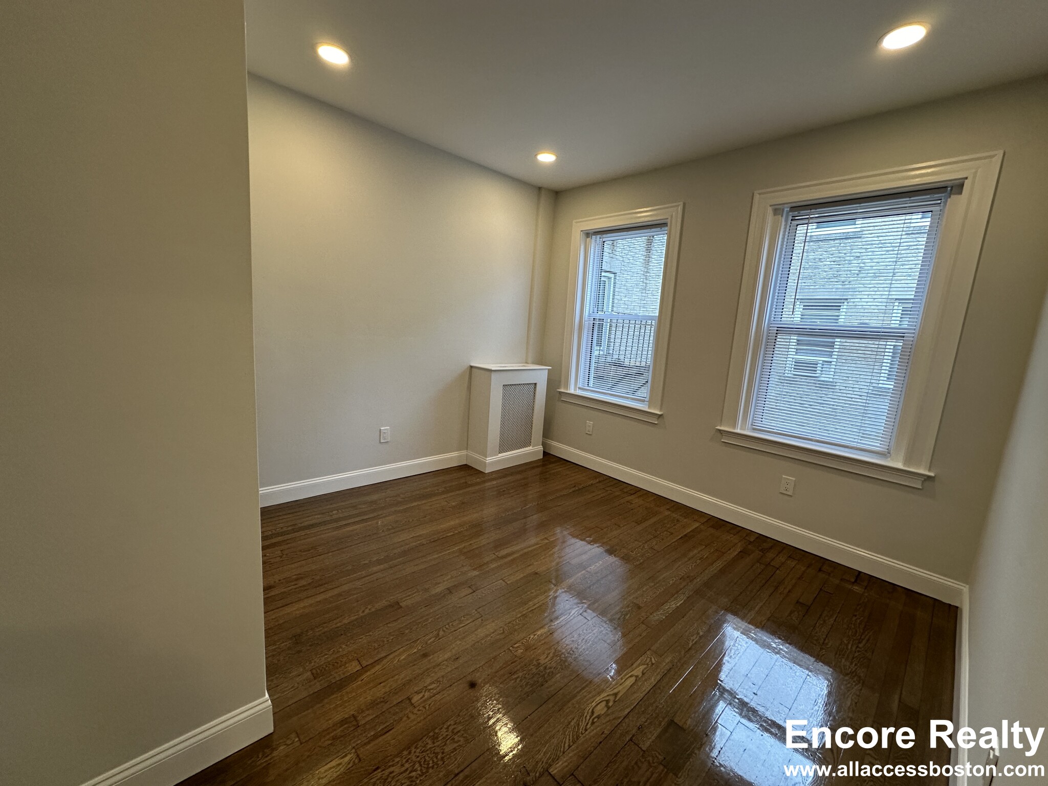 112 Jersey St, Fenway