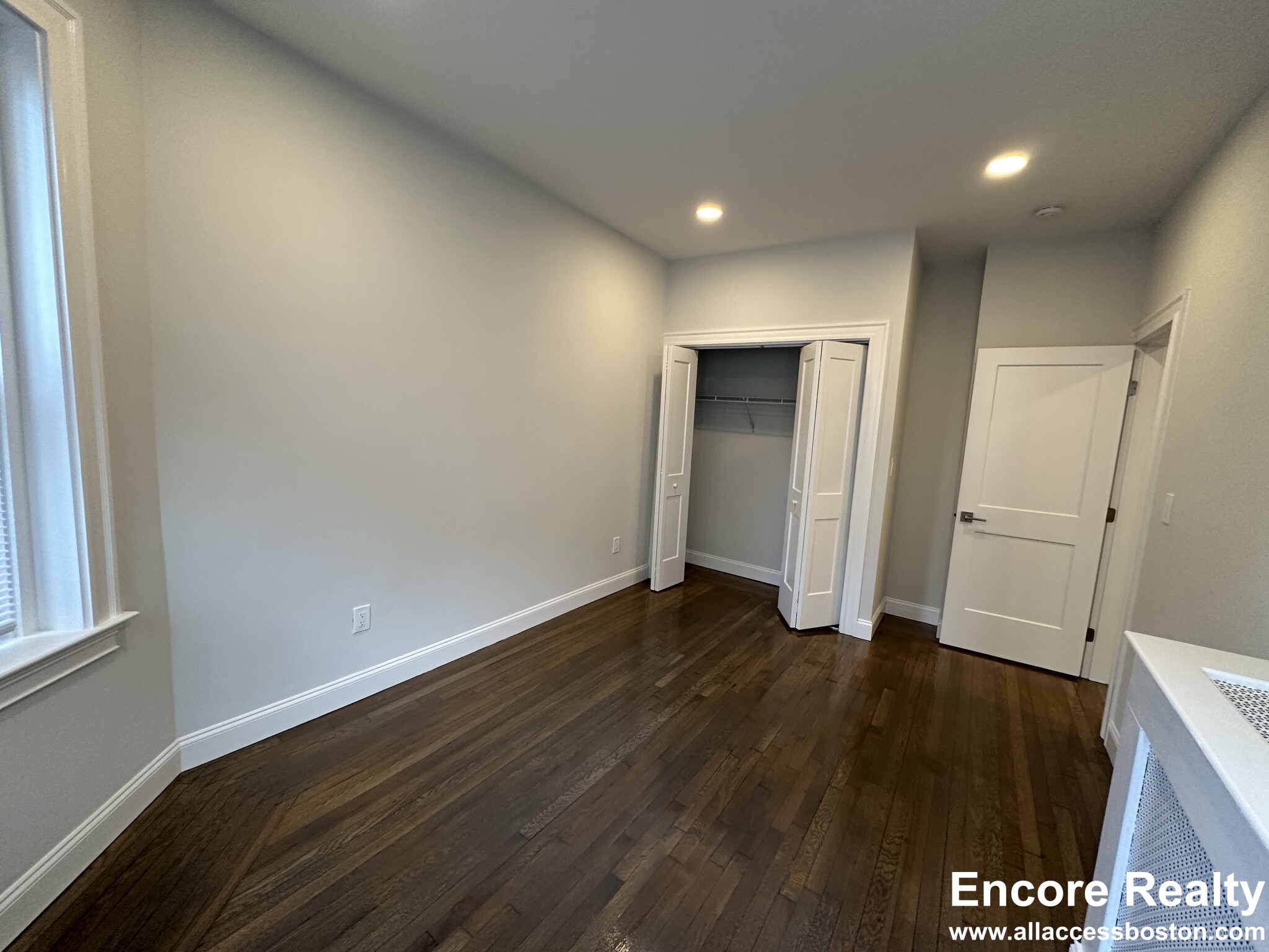 112 Jersey St, Fenway