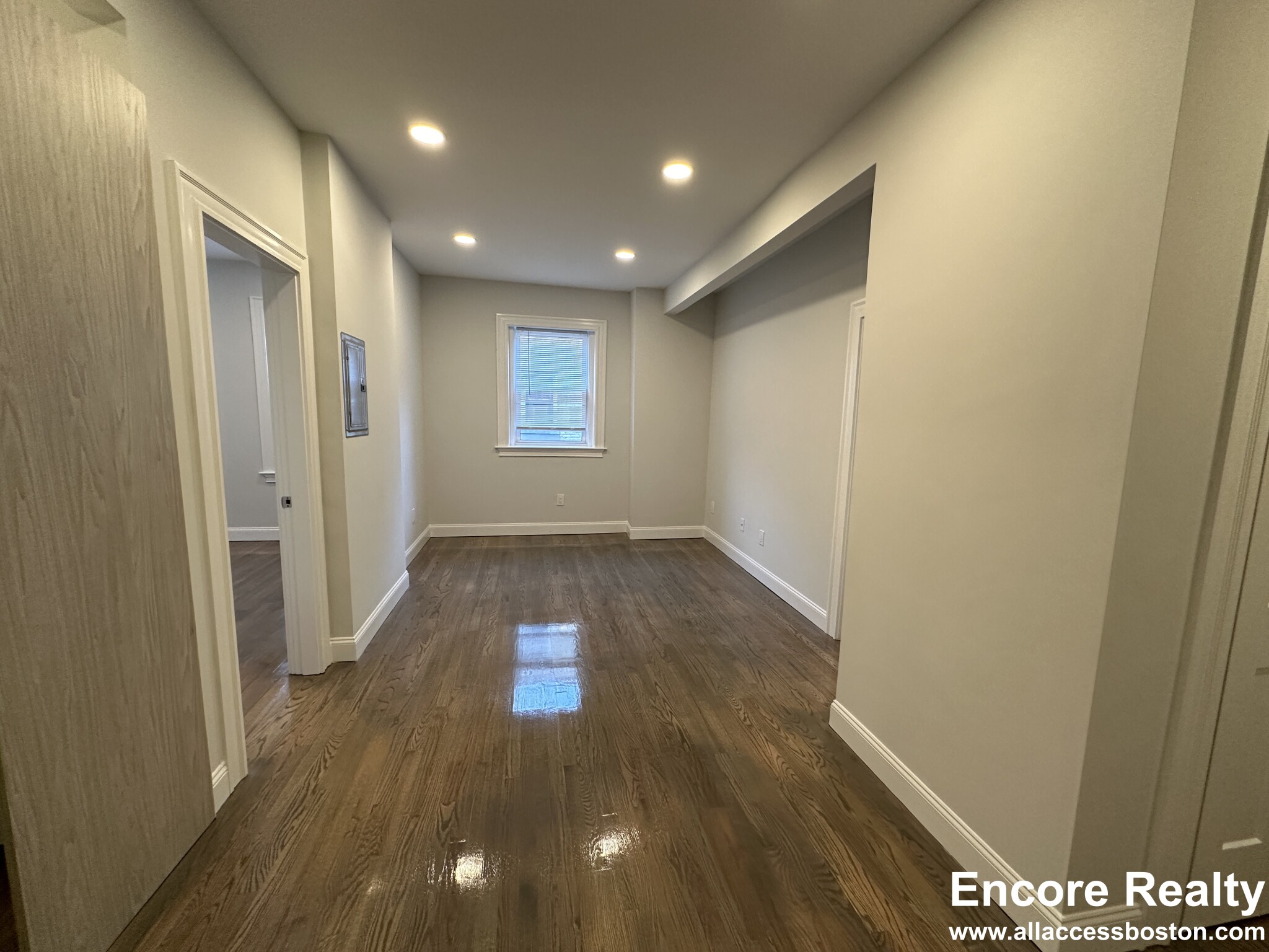 112 Jersey St, Fenway