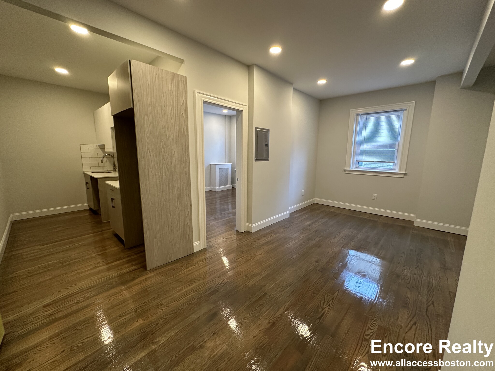 112 Jersey St, Fenway