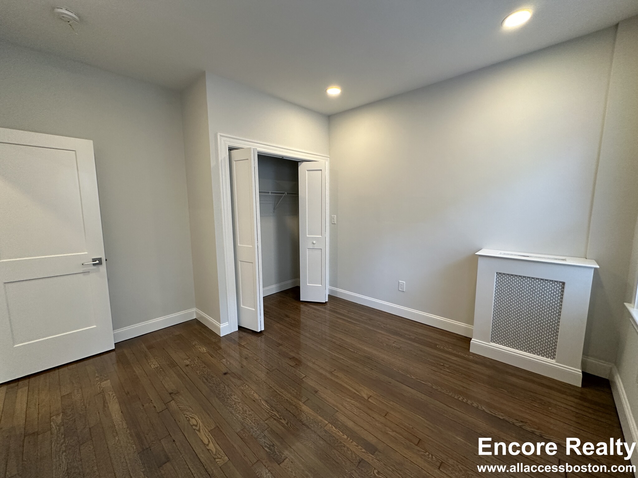 112 Jersey St, Fenway