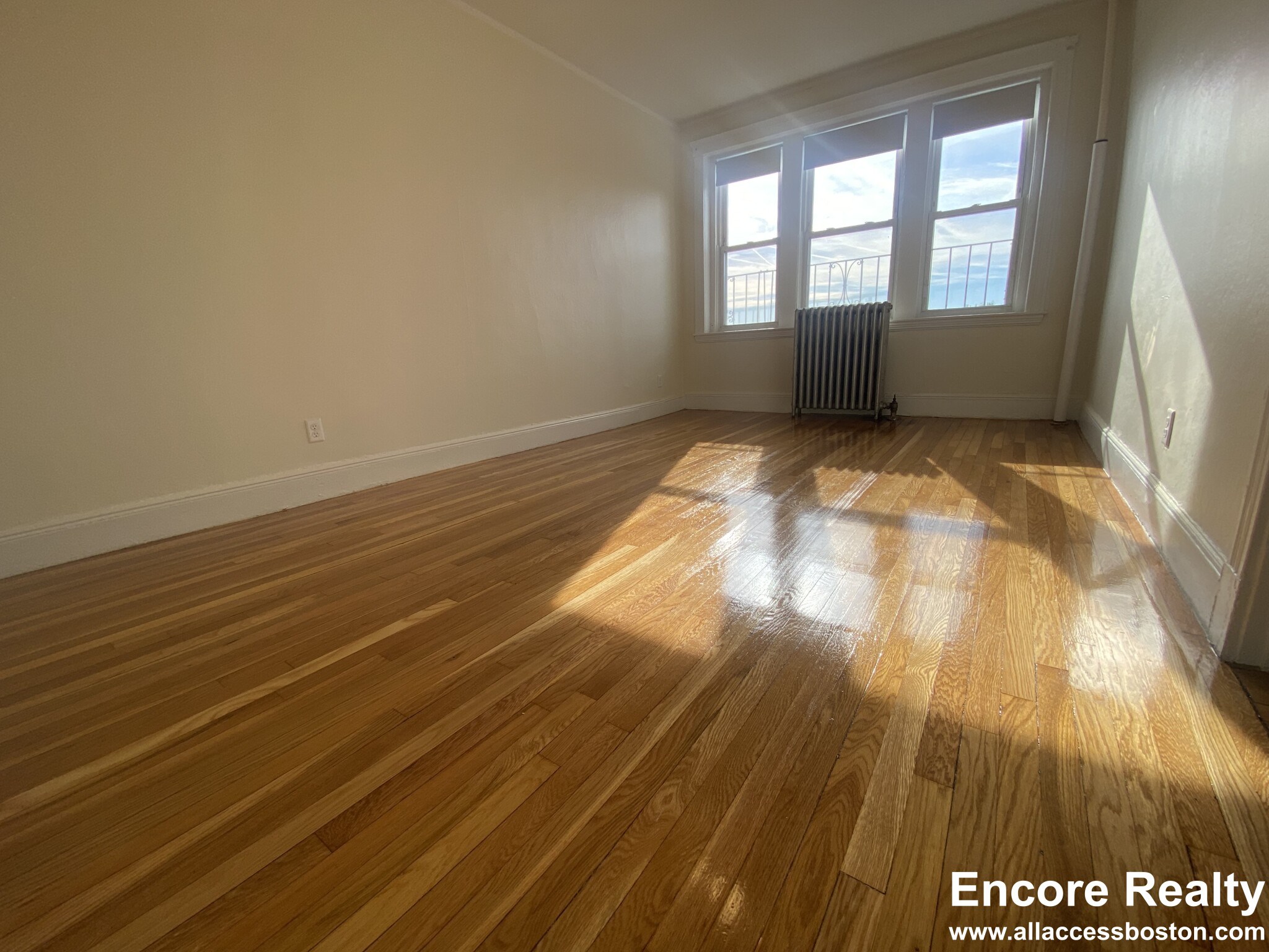 1820 Commonwealth Ave, Brighton