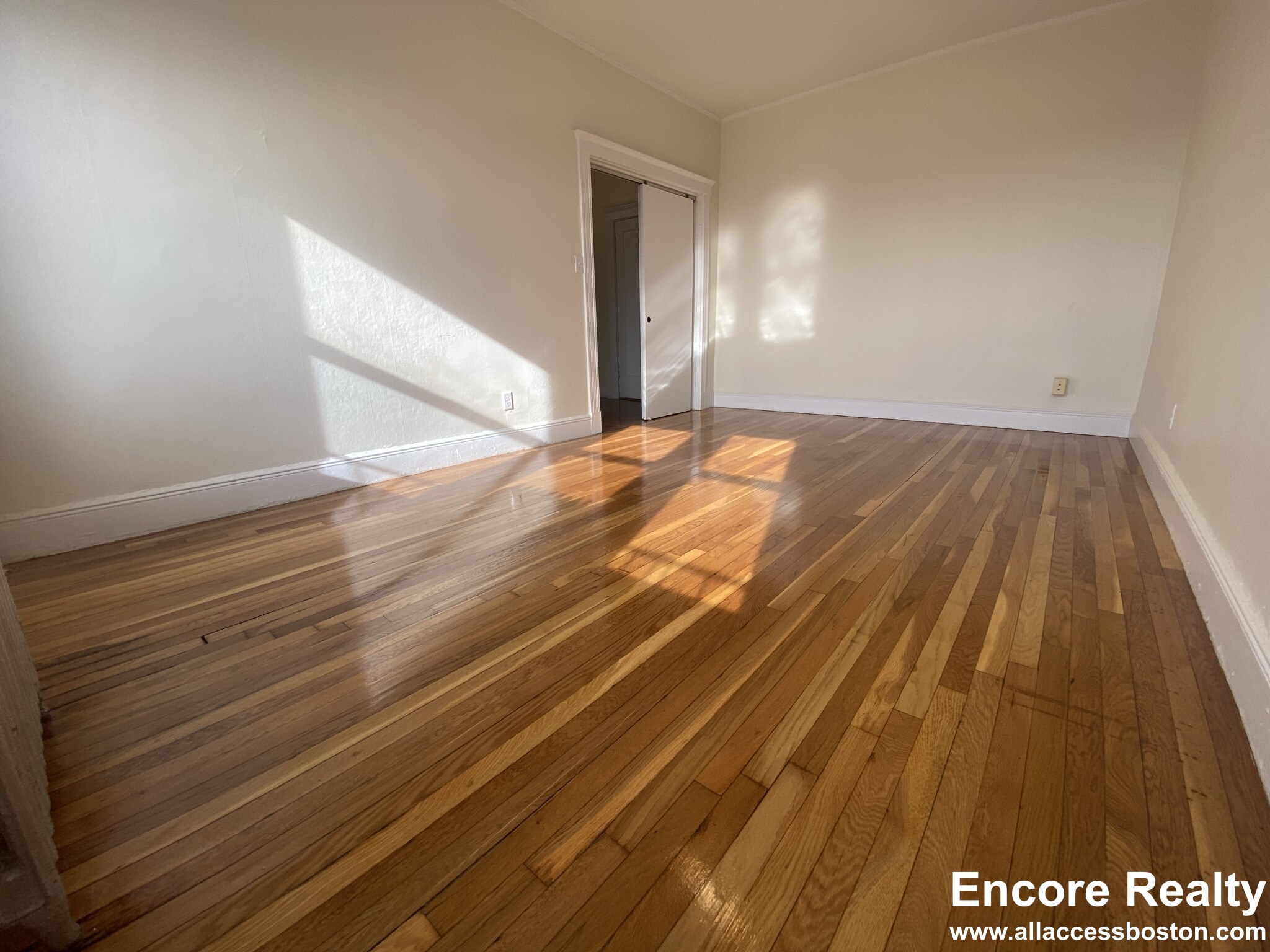 1820 Commonwealth Ave, Brighton