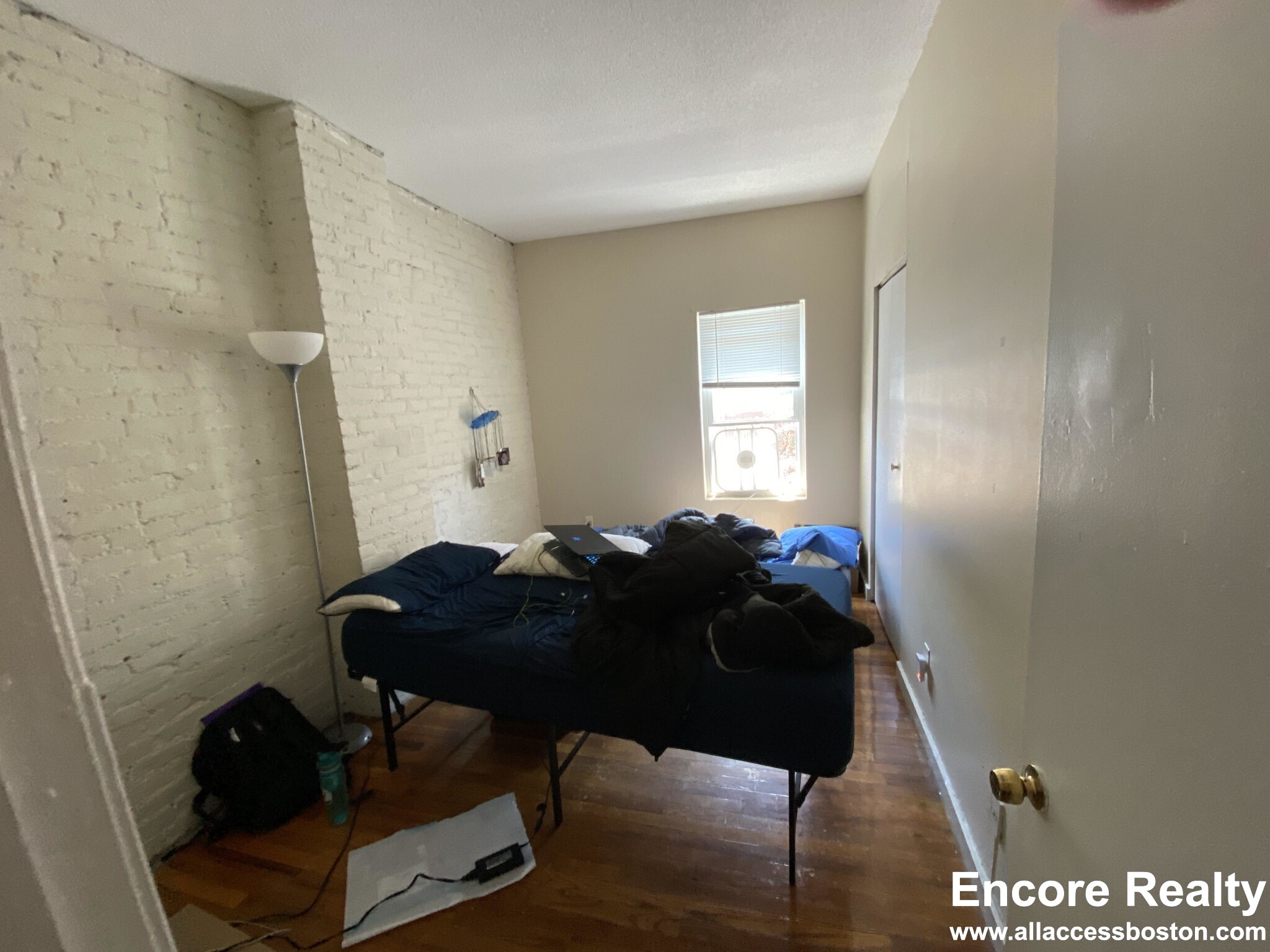 https://ygl-photos.s3.us-west-004.backblazeb2.com/6250W6558a31516671.jpg