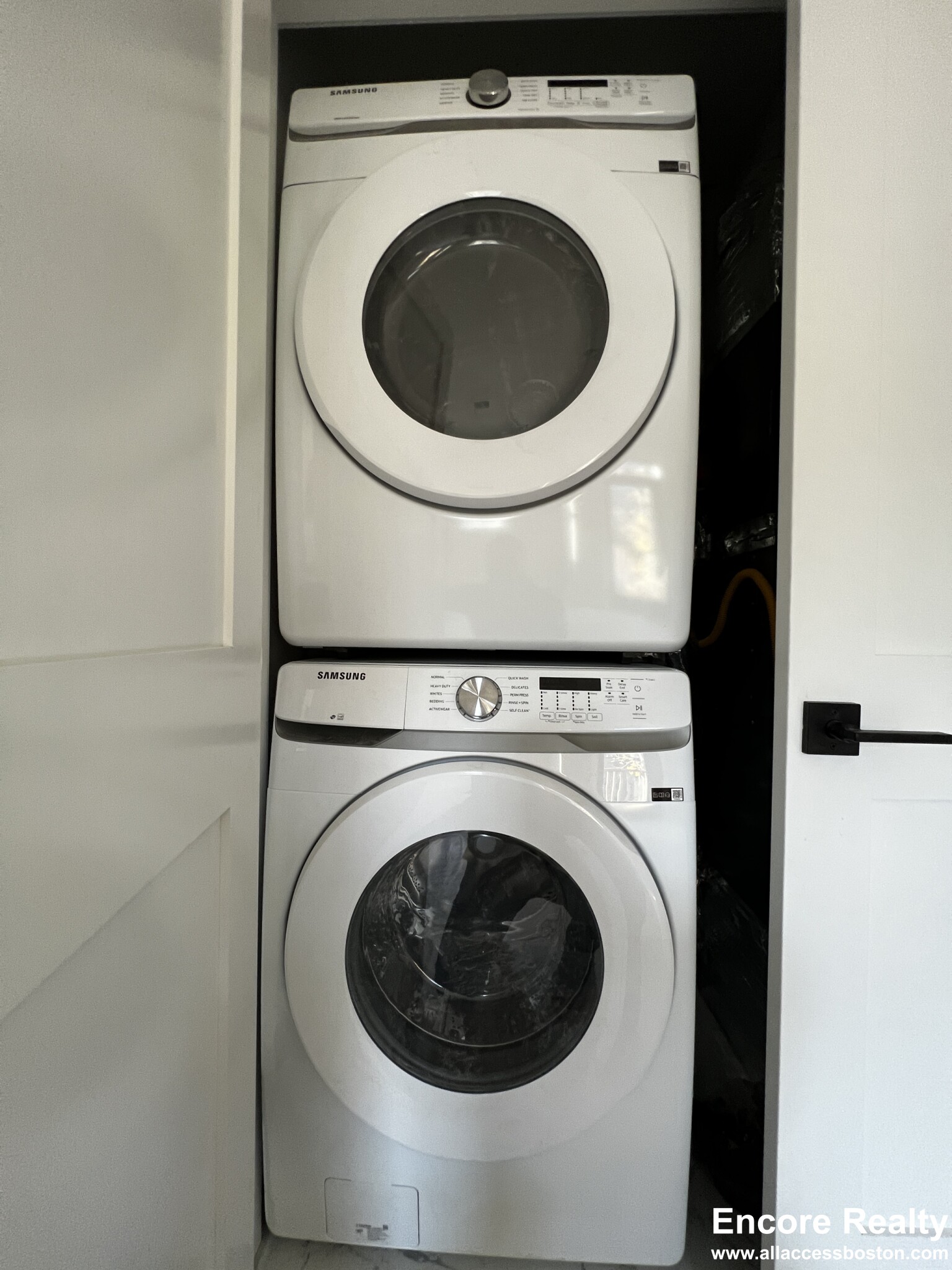 156 Everett St, Allston