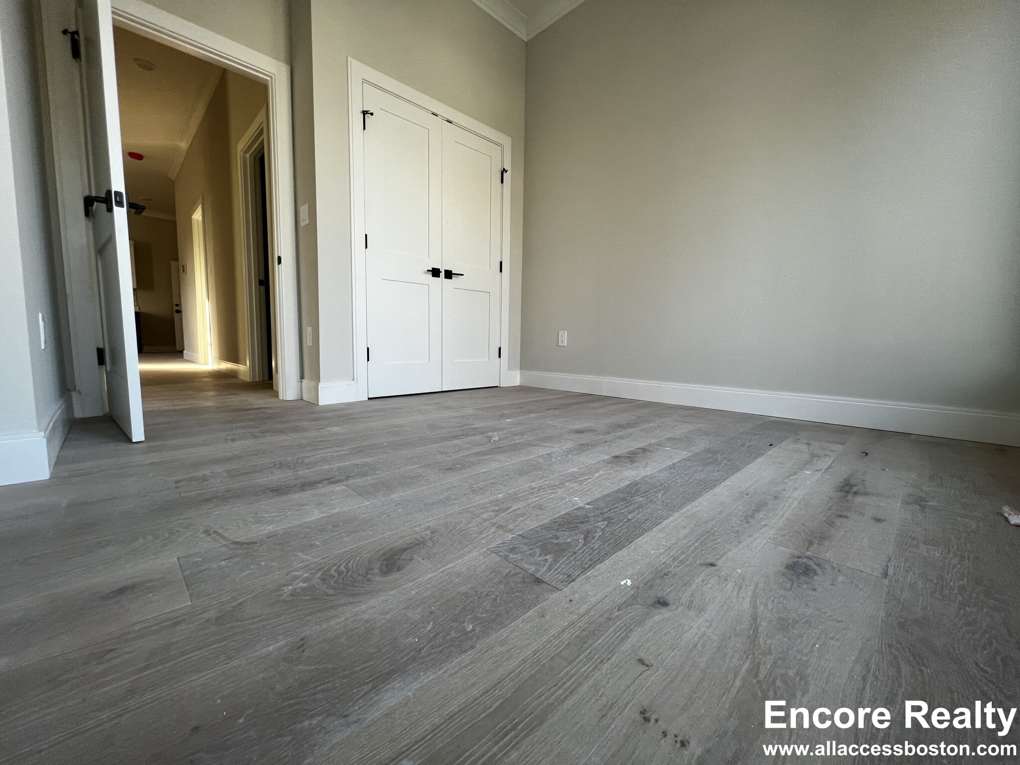 156 Everett St, Allston