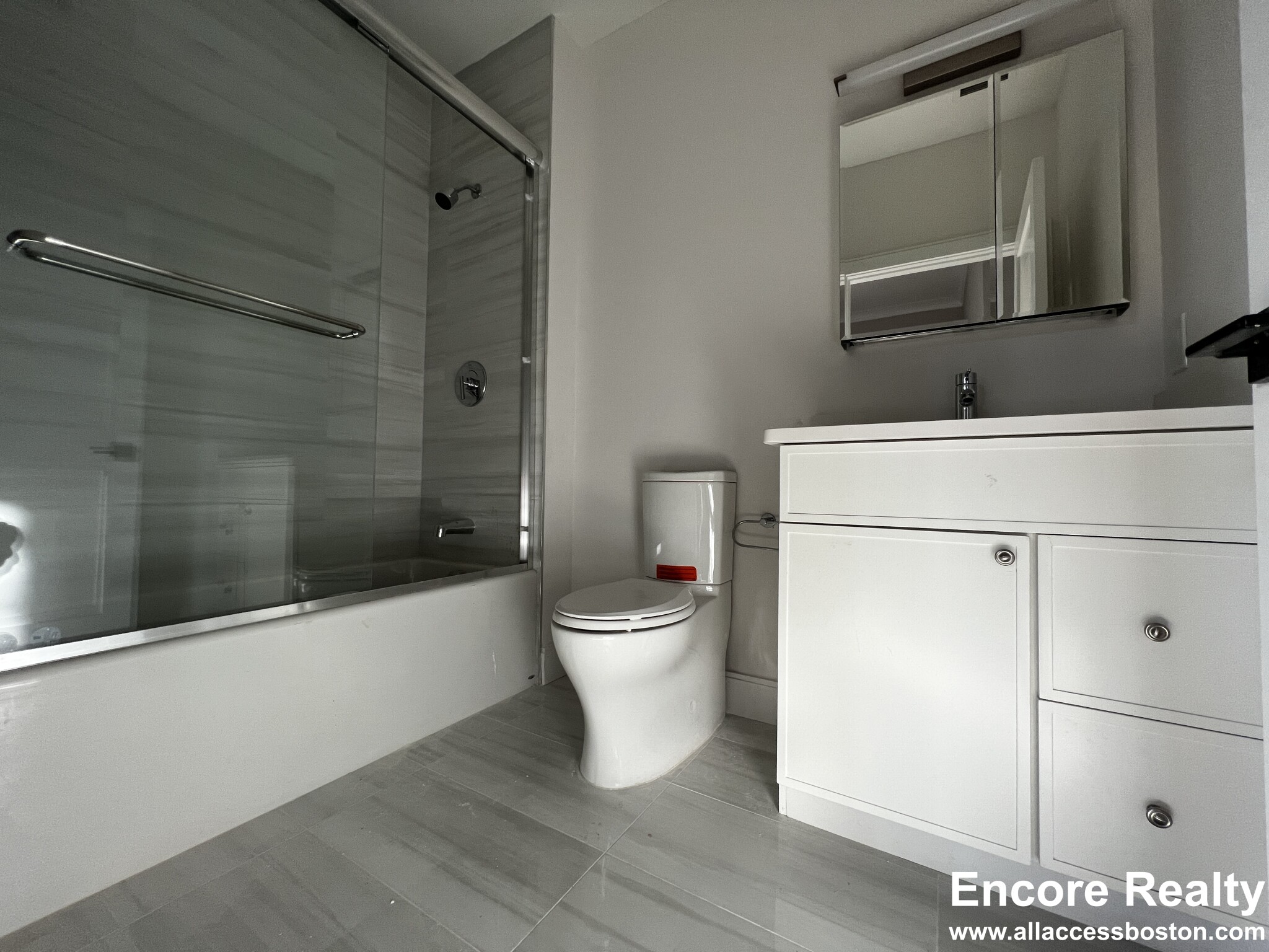 156 Everett St, Allston