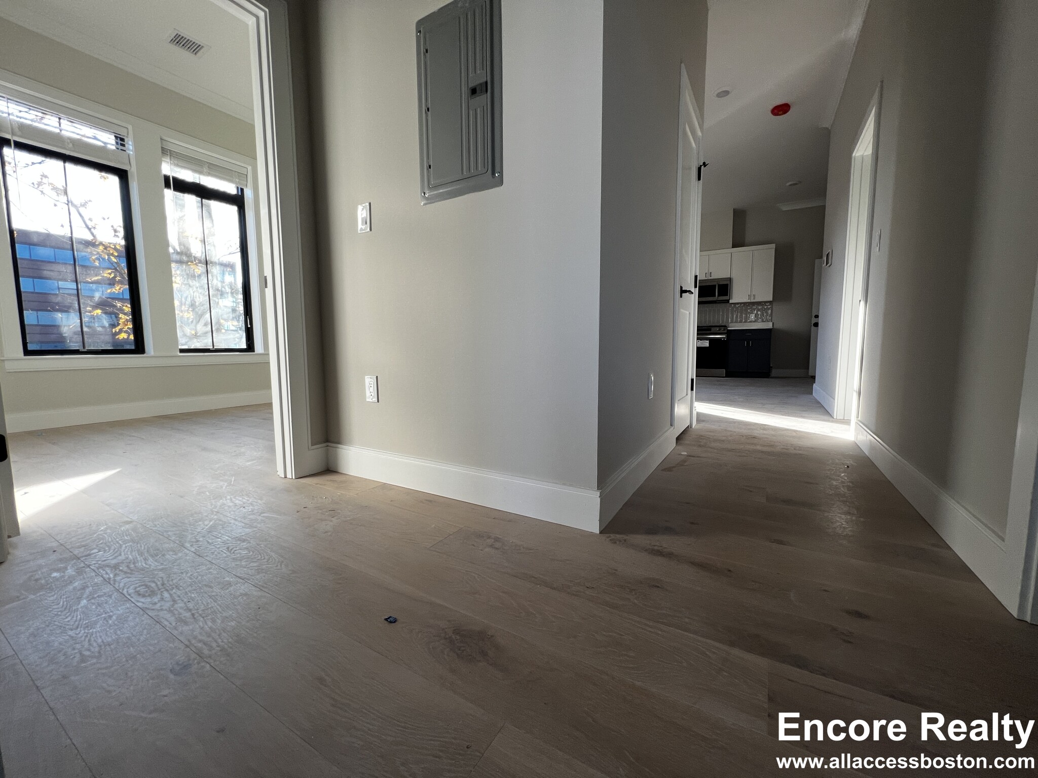 156 Everett St, Allston