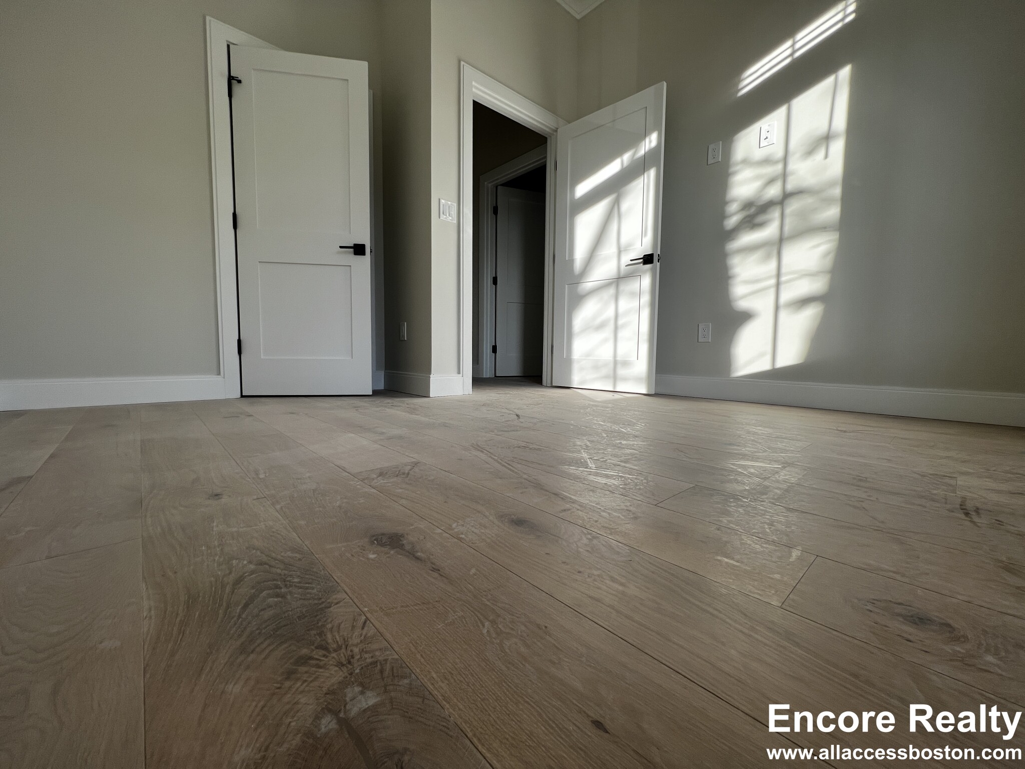 156 Everett St, Allston