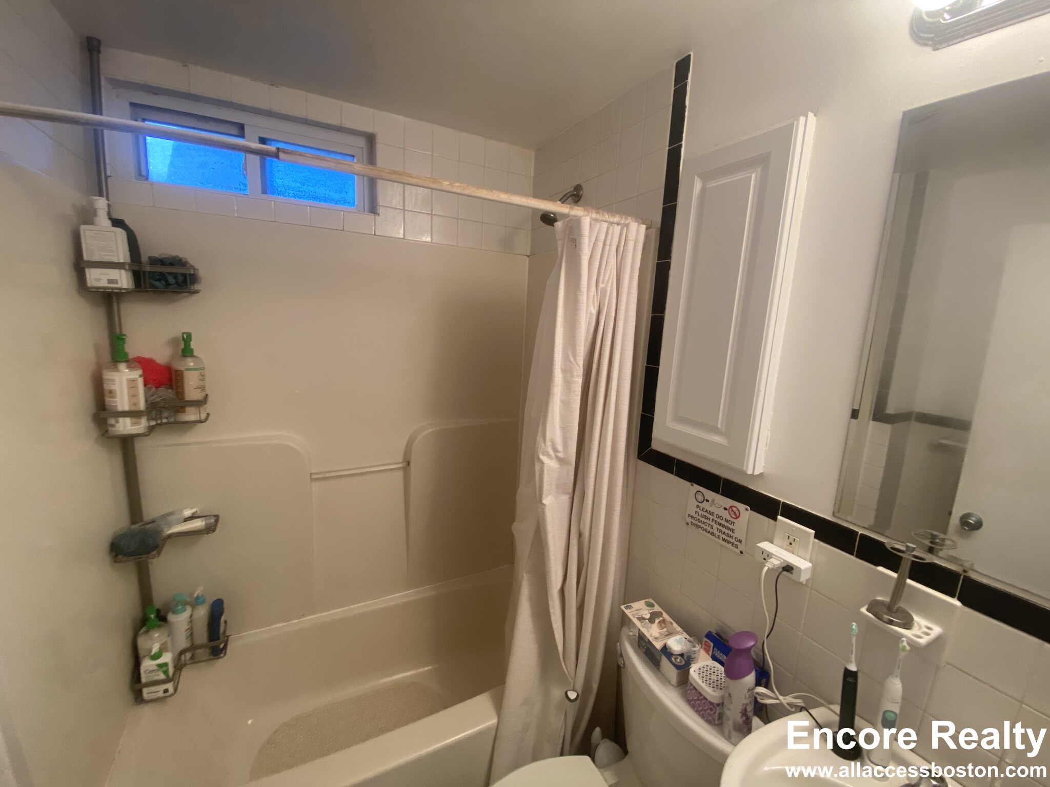 25 Pratt St, Allston