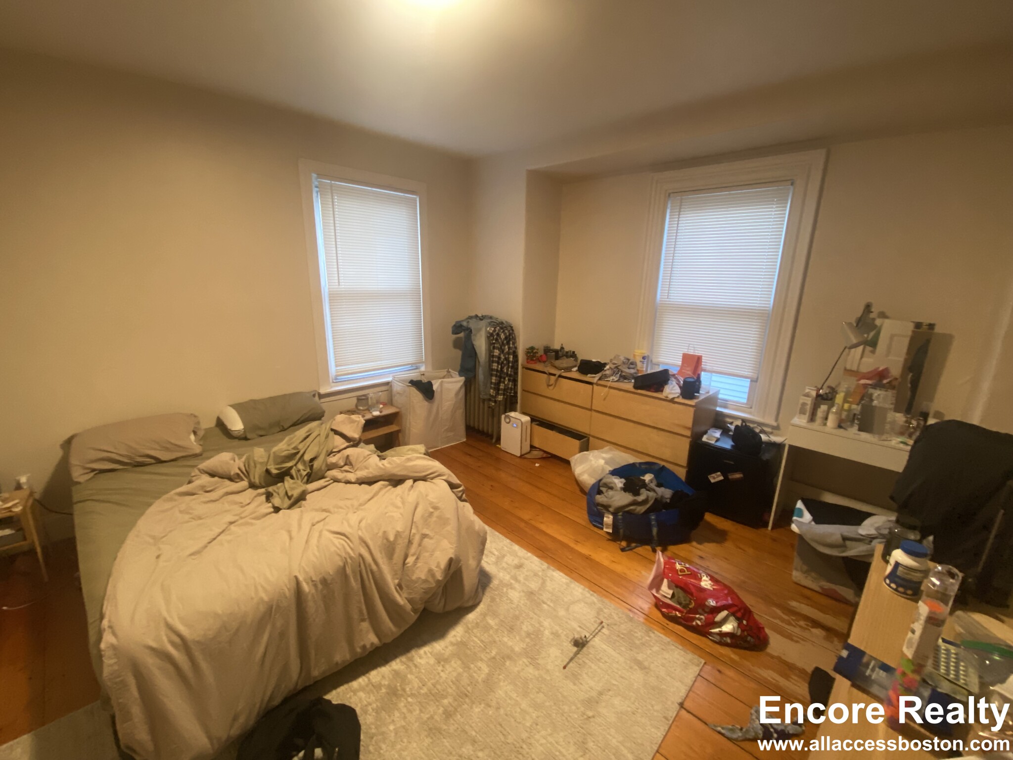 25 Pratt St, Allston