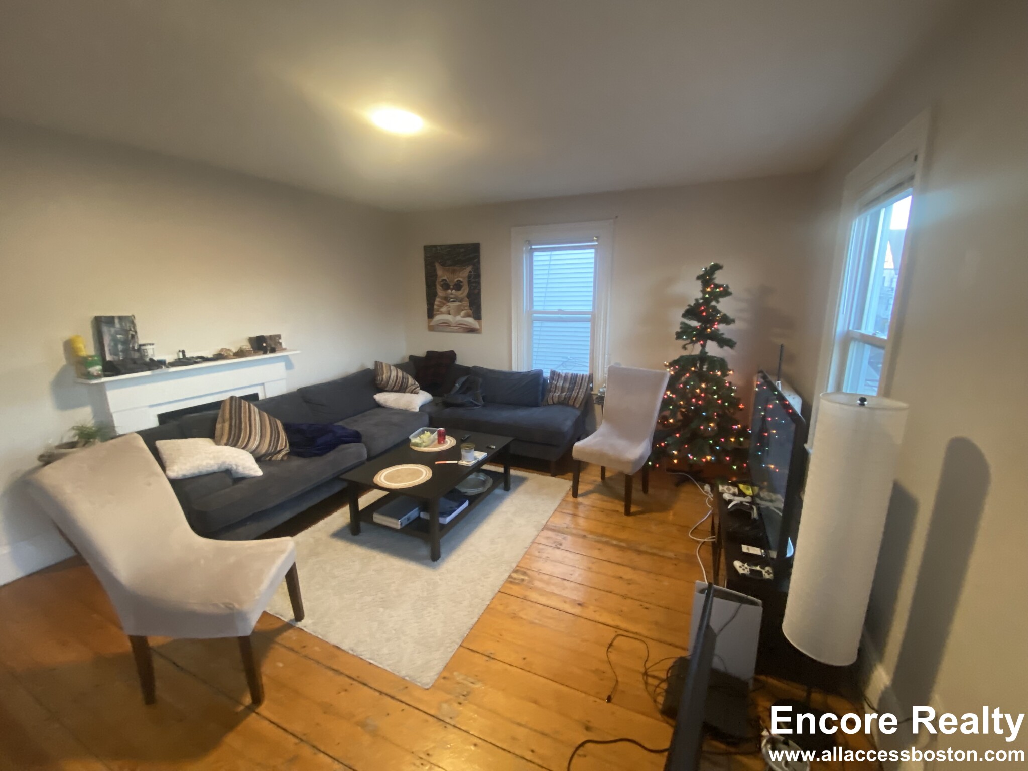 25 Pratt St, Allston