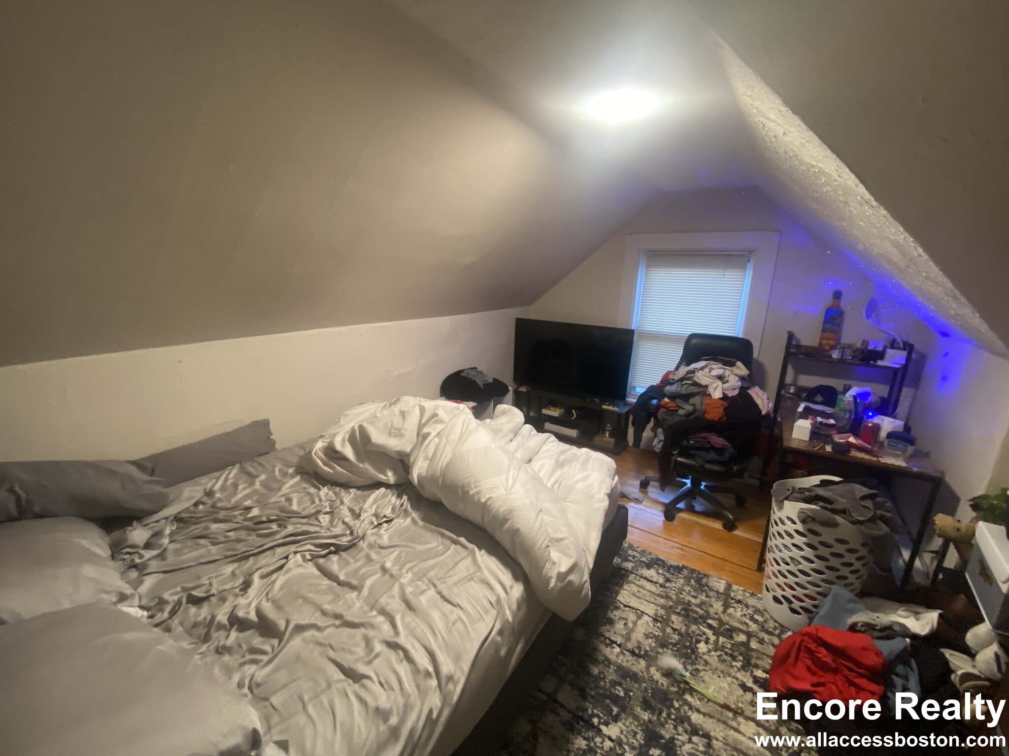 25 Pratt St, Allston