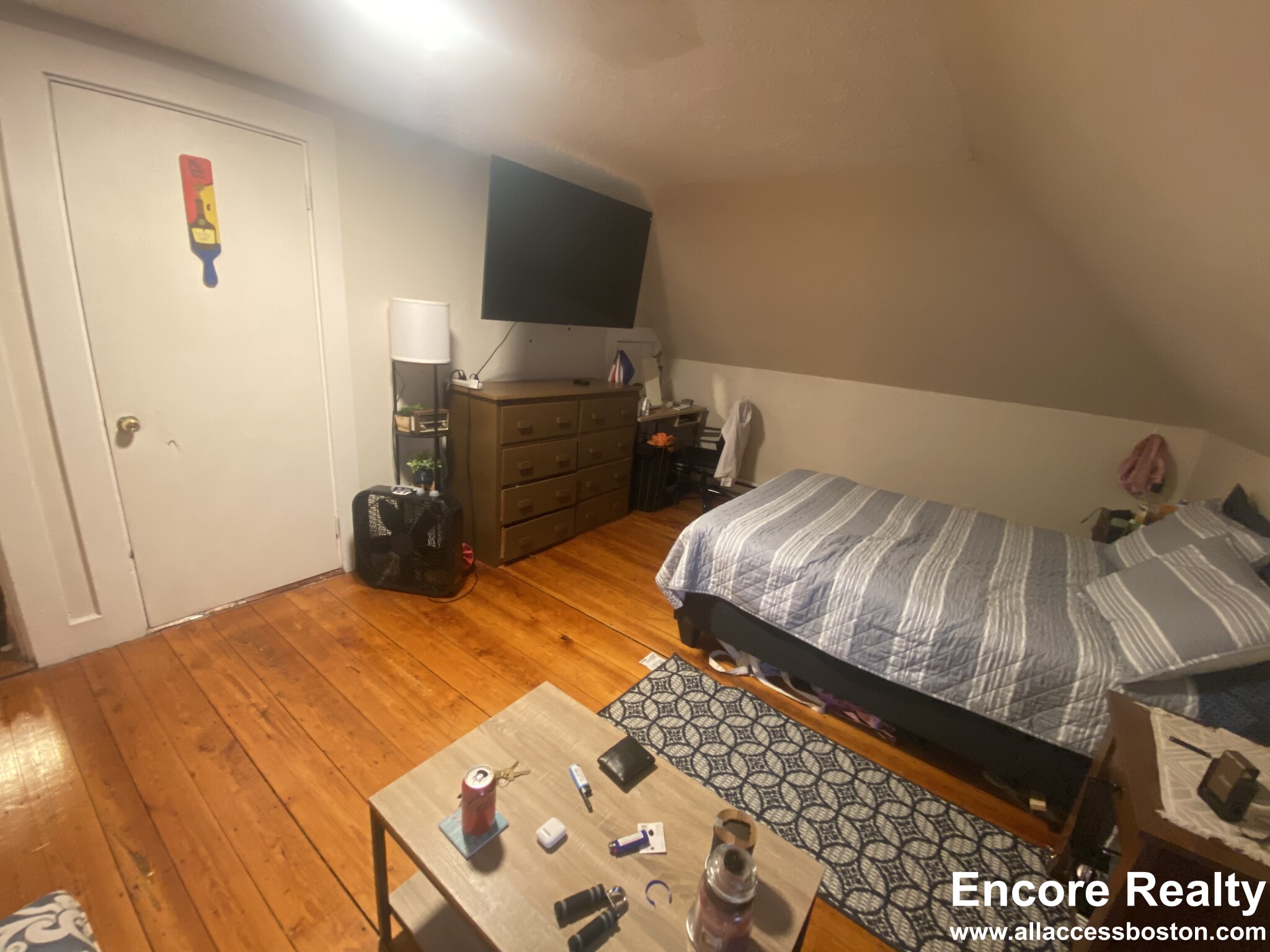 25 Pratt St, Allston