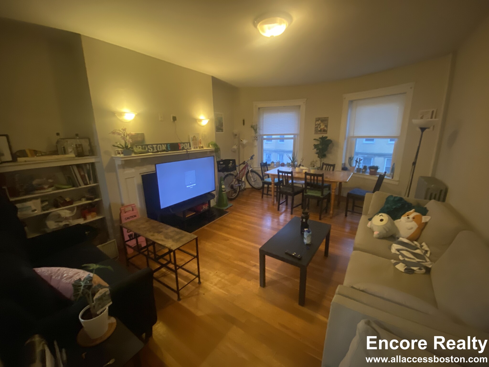 21 Saint Lukes Rd, Allston