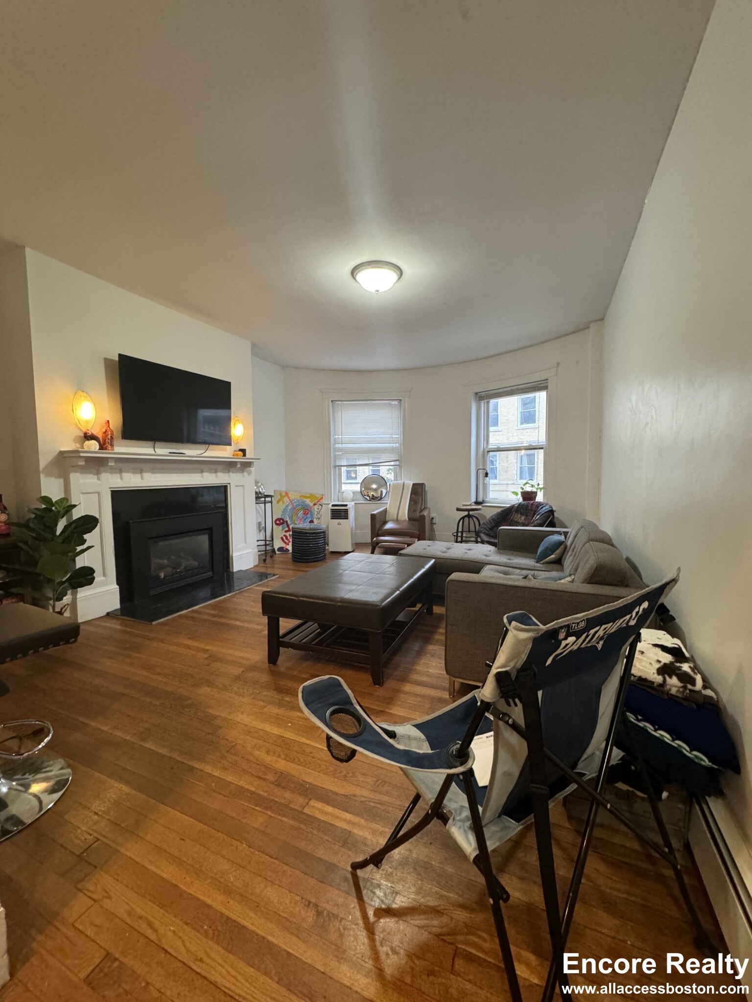 19 Saint Lukes Rd, Allston