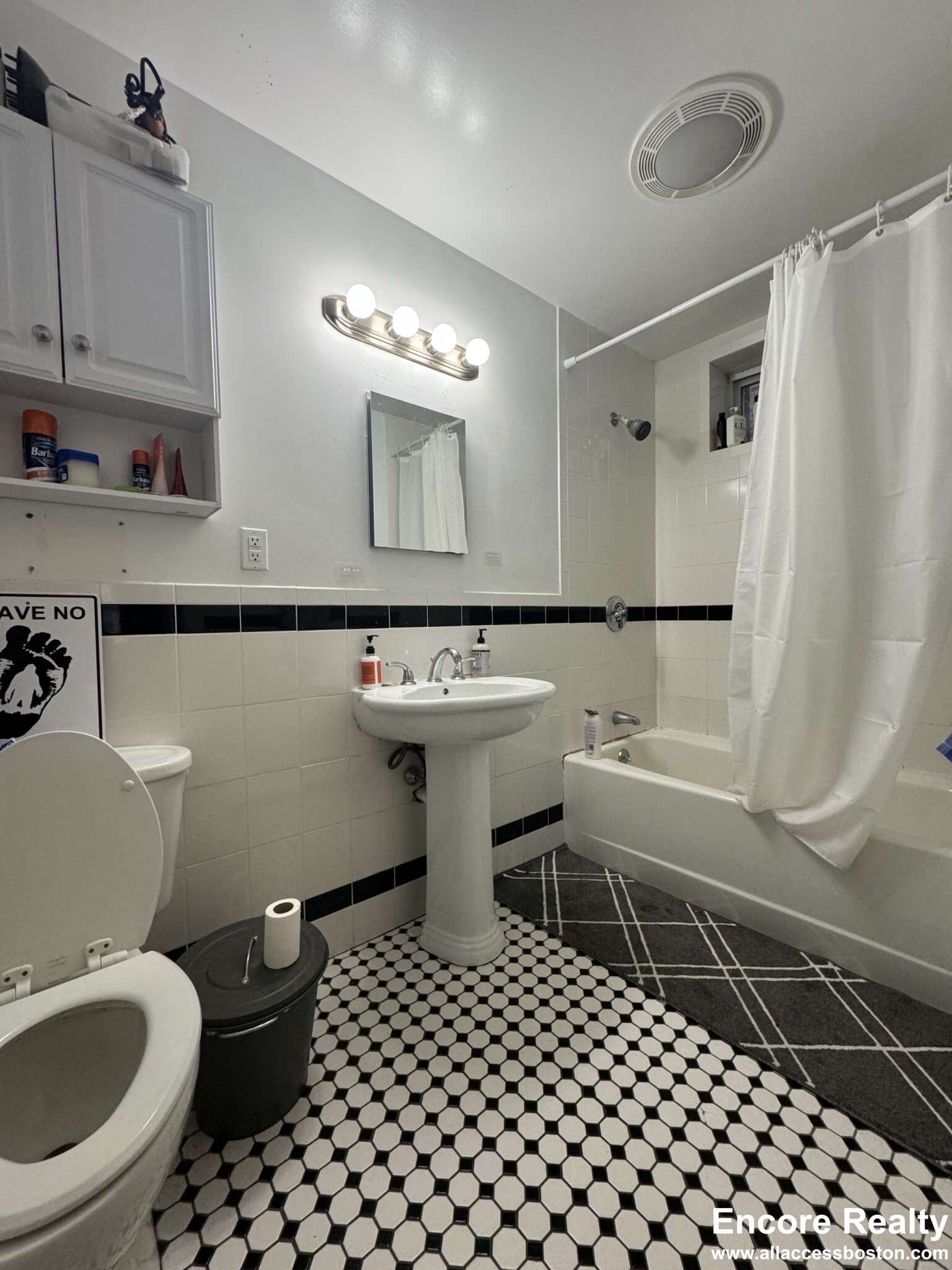 19 Saint Lukes Rd, Allston