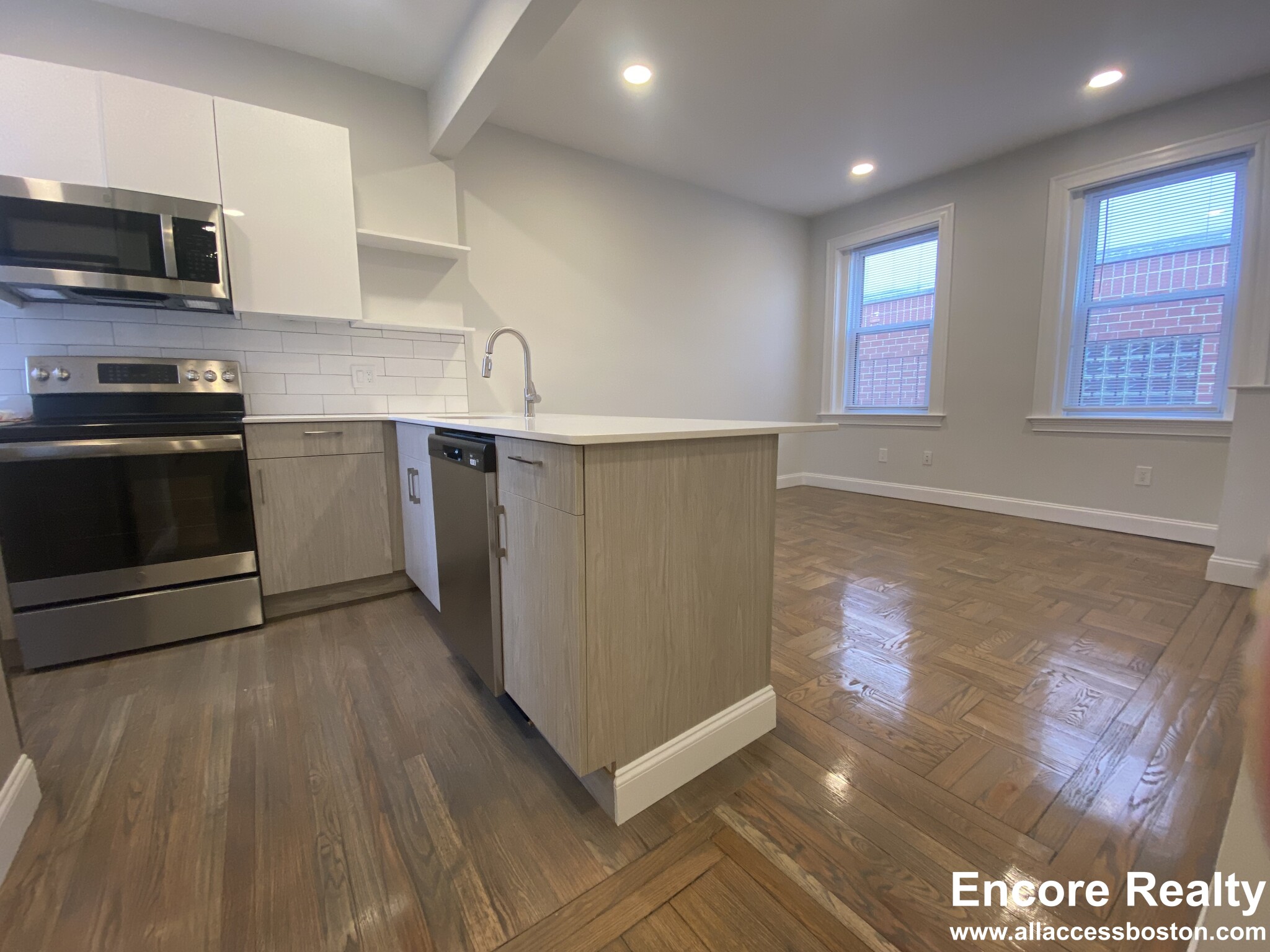 40 Queensberry St, Fenway