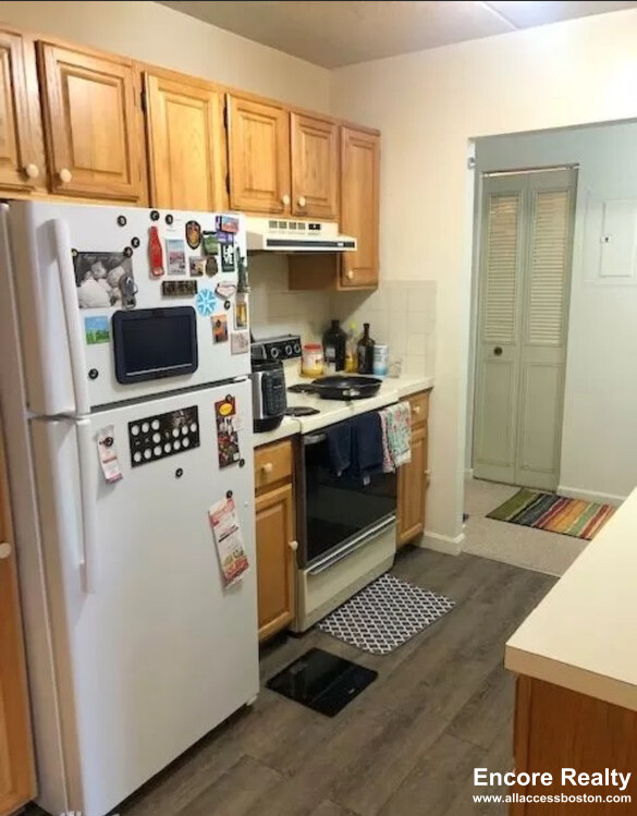 80 Gardner St, Allston