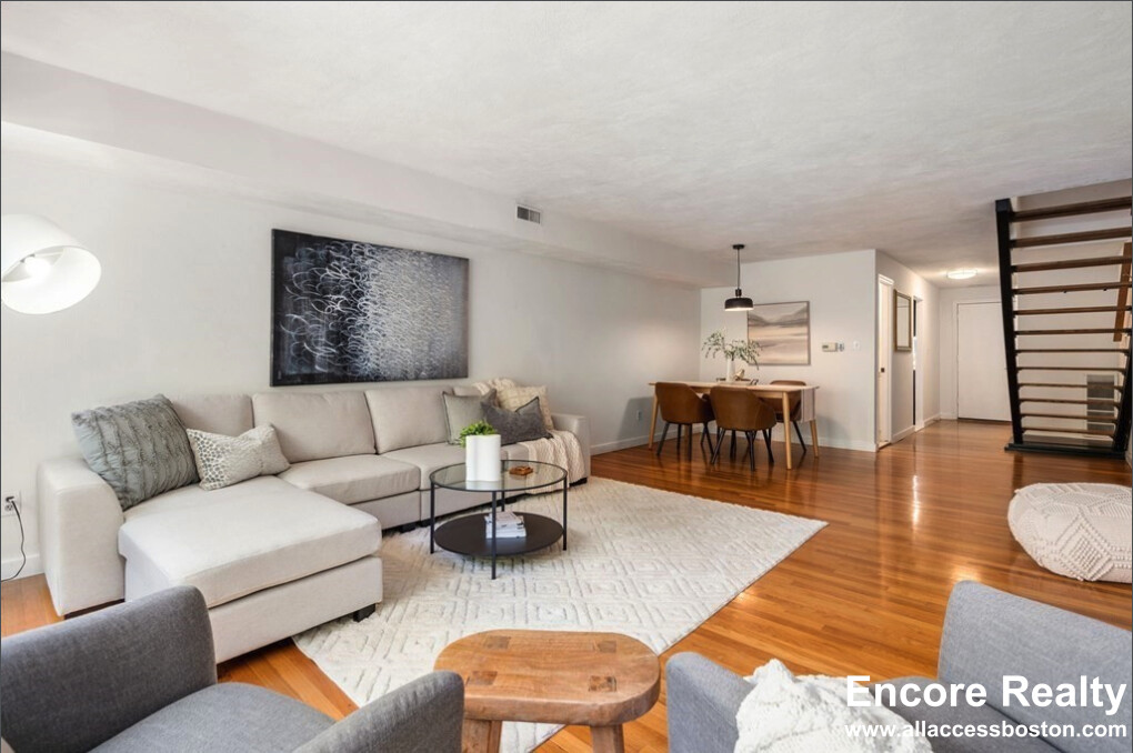 120 Beaconsfield Rd, Brookline Hills