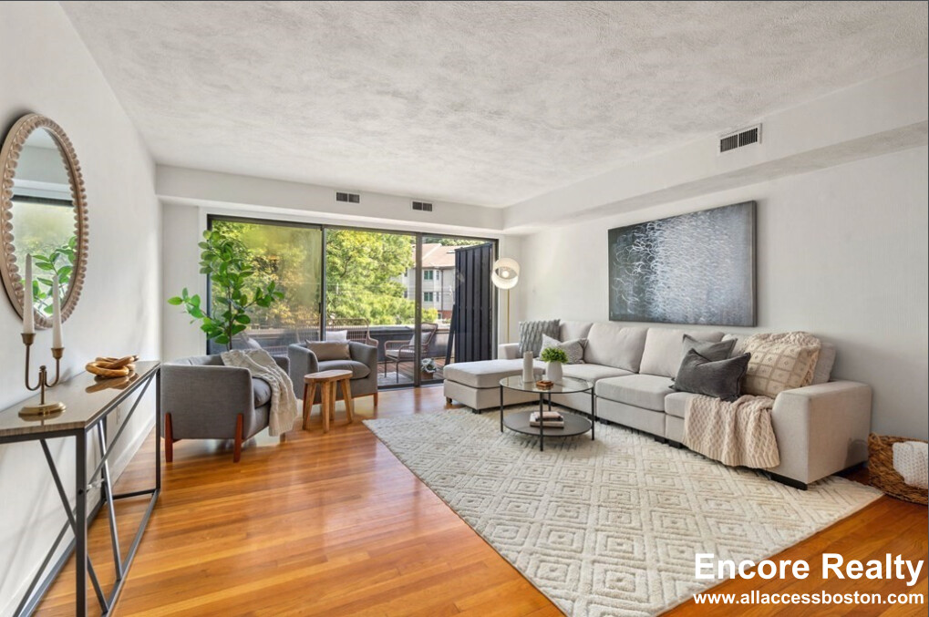 120 Beaconsfield Rd, Brookline Hills