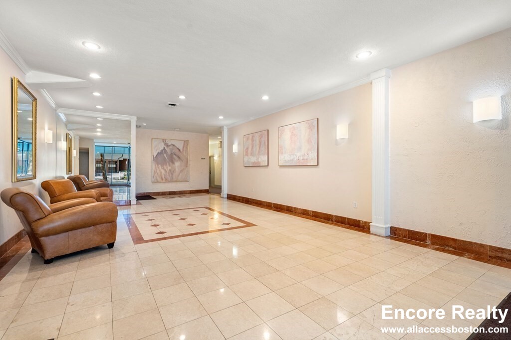 120 Beaconsfield Rd, Brookline Hills