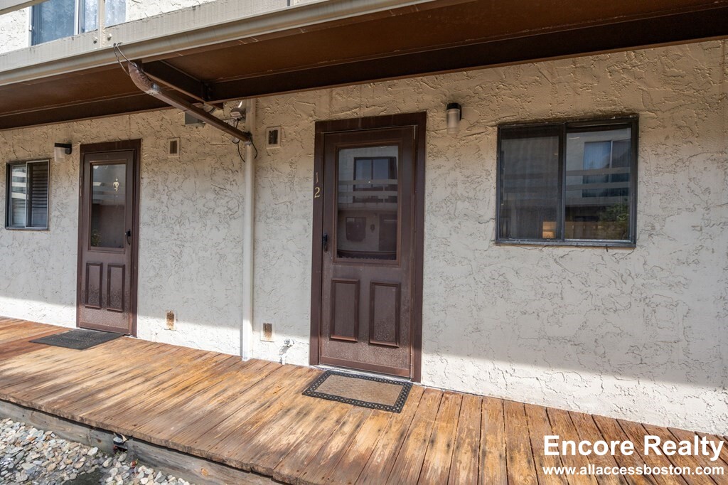 120 Beaconsfield Rd, Brookline Hills