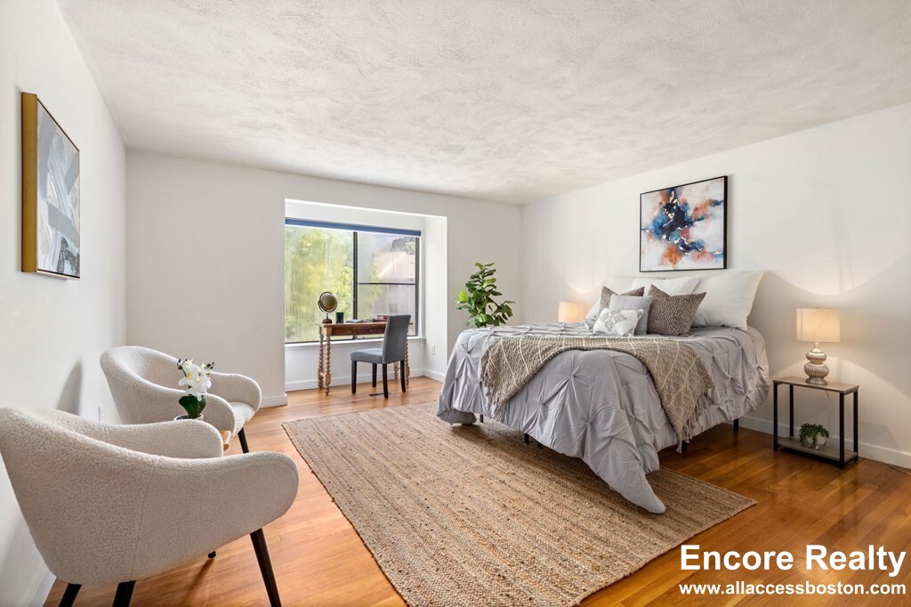 120 Beaconsfield Rd, Brookline Hills