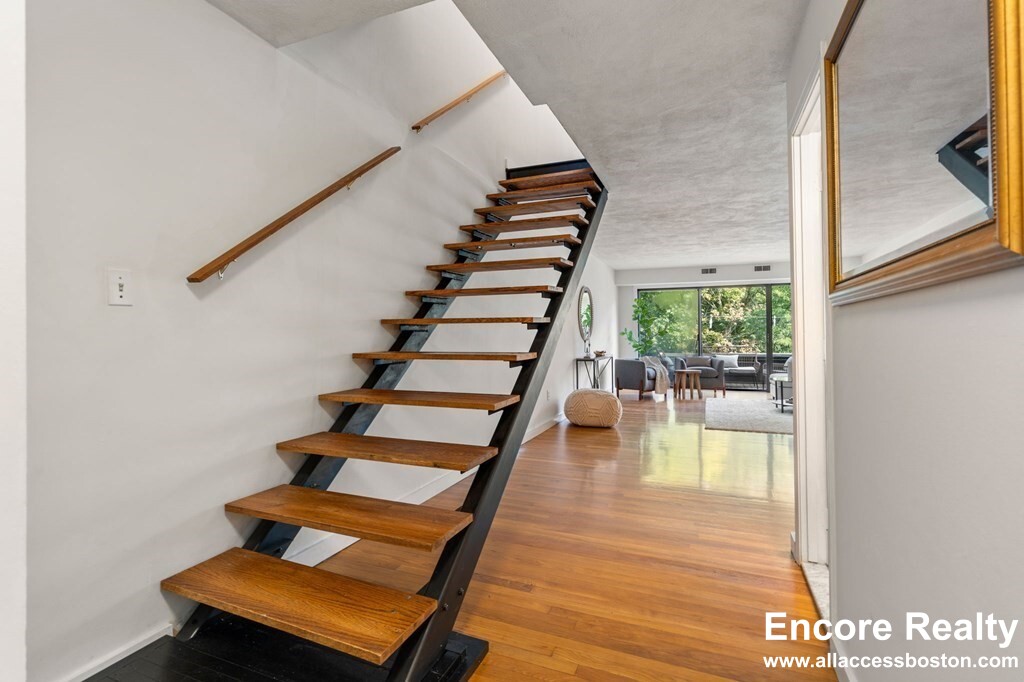 120 Beaconsfield Rd, Brookline Hills