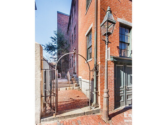 61 Anderson St, Beacon Hill