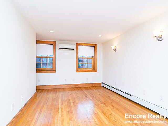 89 Myrtle St, Beacon Hill