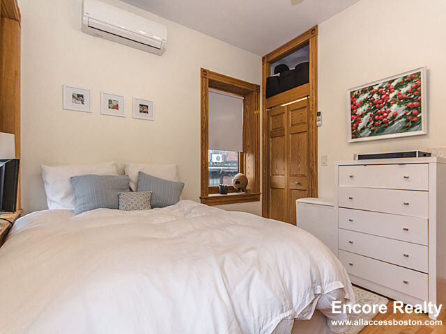 97 Myrtle St, Beacon Hill