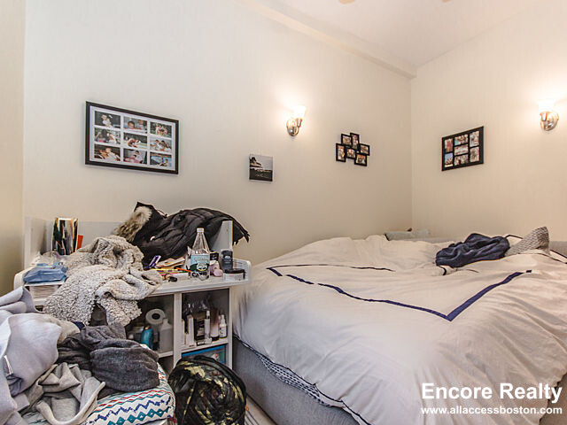 97 Myrtle St, Beacon Hill