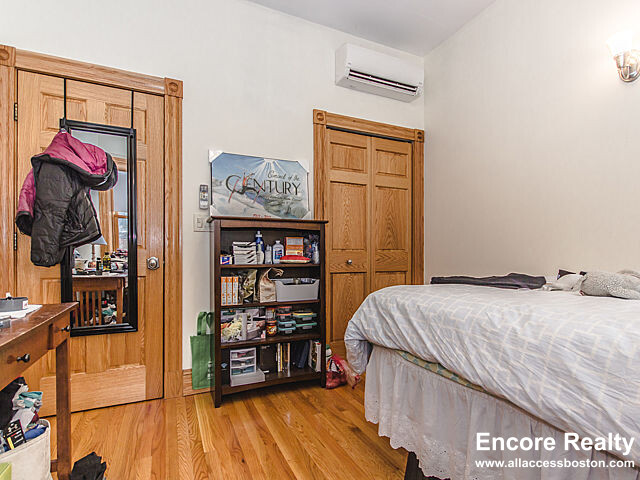 97 Myrtle St, Beacon Hill