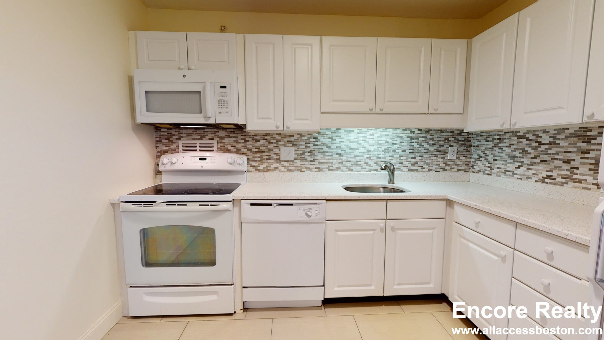 101 Monmouth, Coolidge Corner