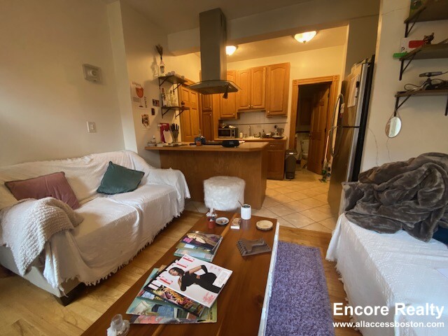 97 Myrtle St, Beacon Hill