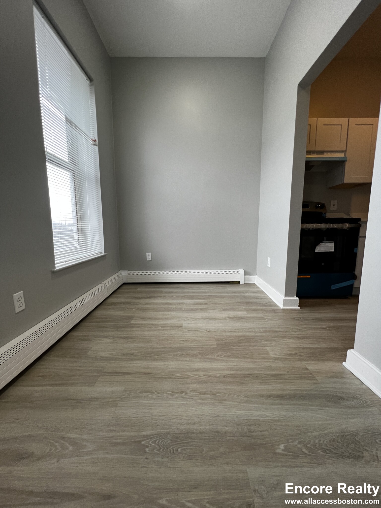 132 Warren St, Roxbury