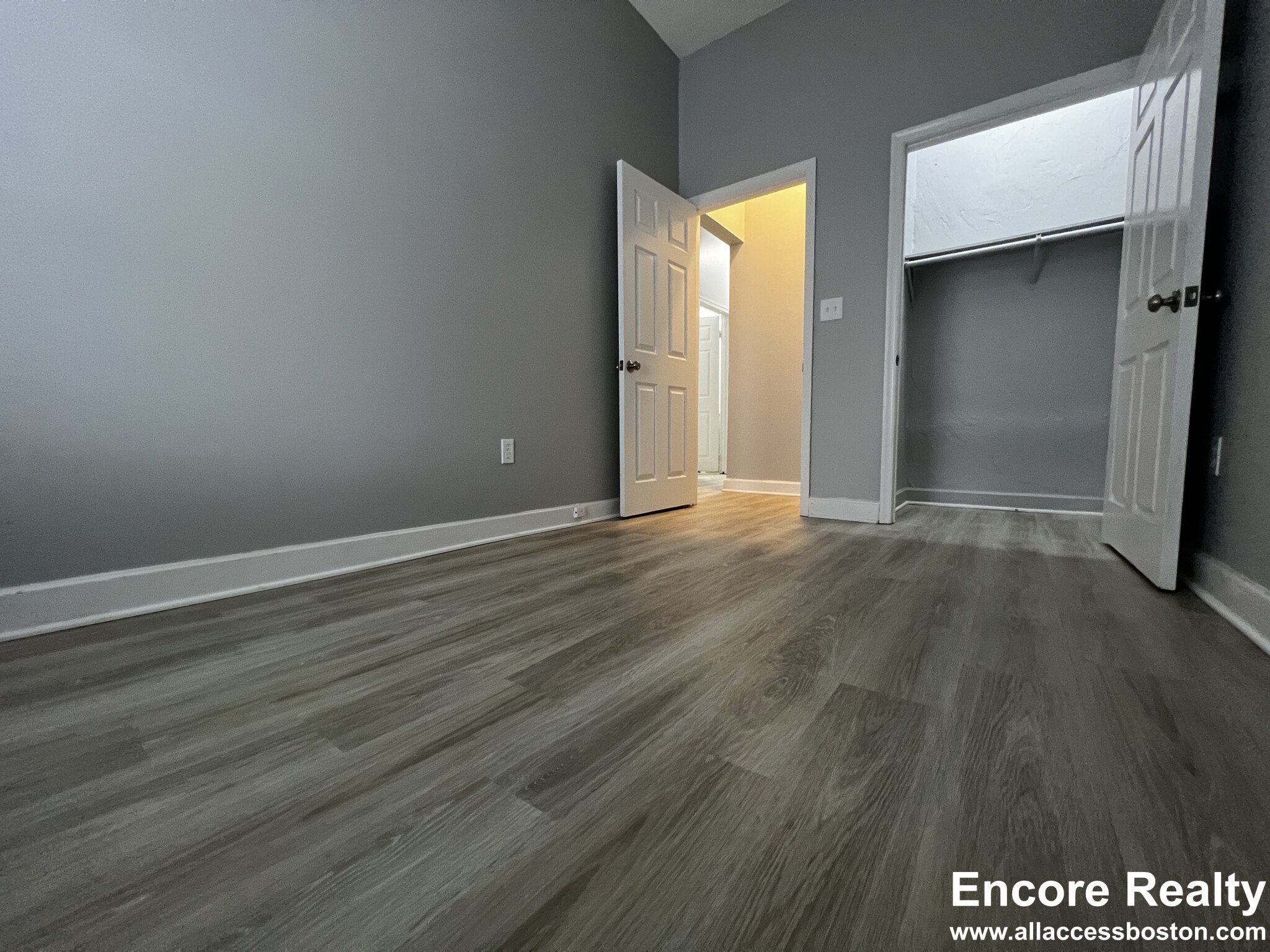 132 Warren St, Roxbury