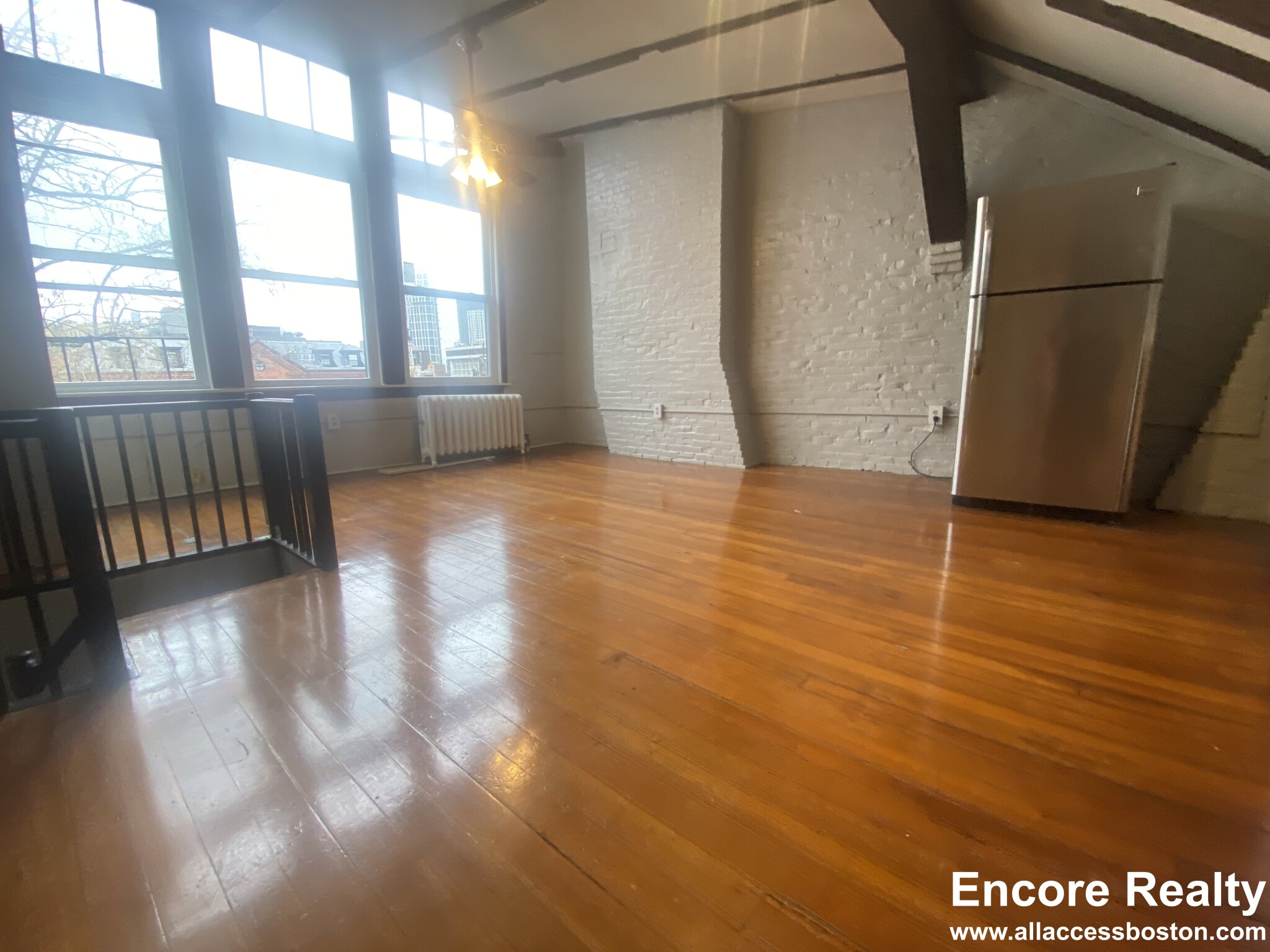 3 Champney Pl, Beacon Hill