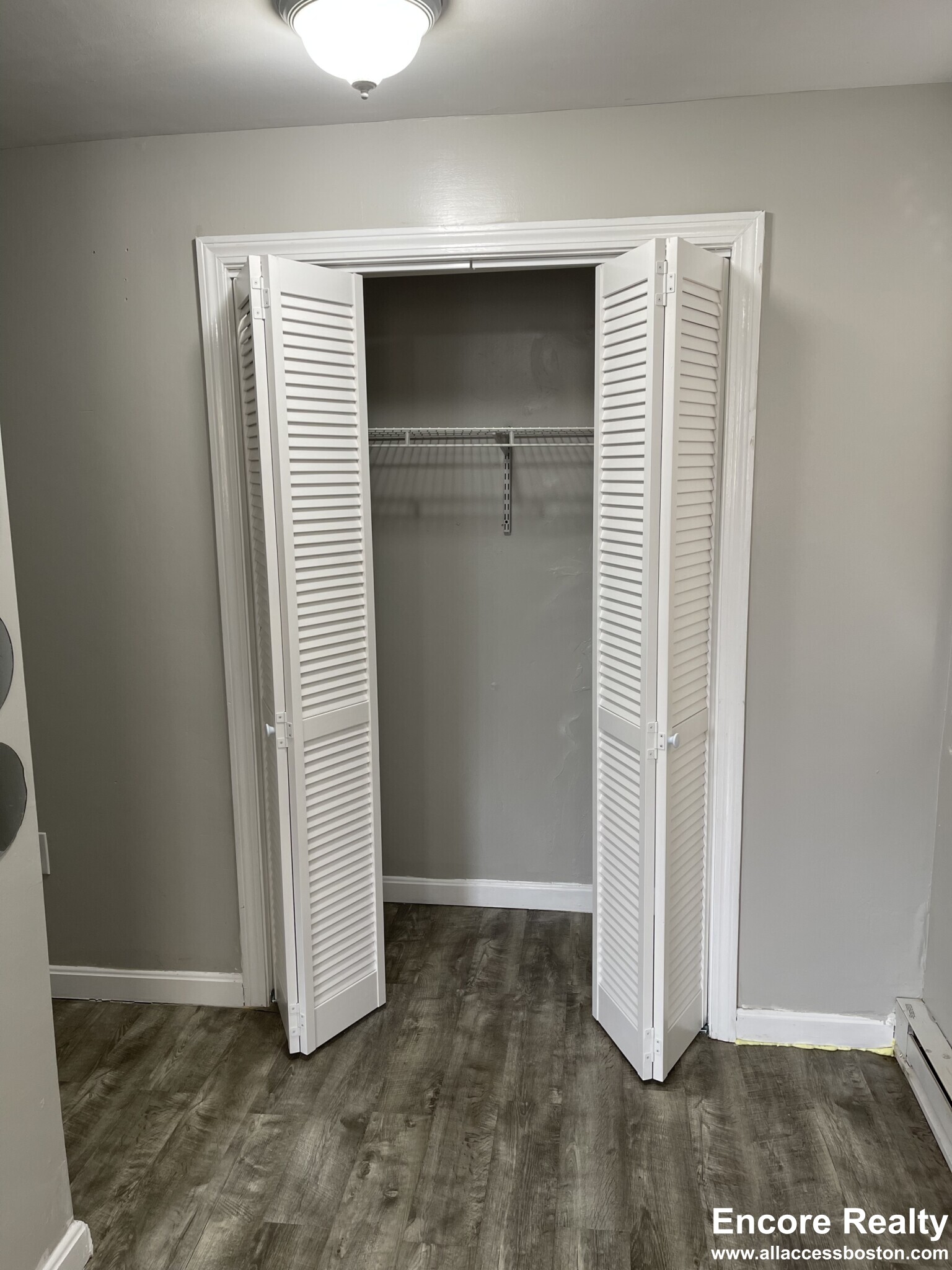 879 Beacon St, Fenway