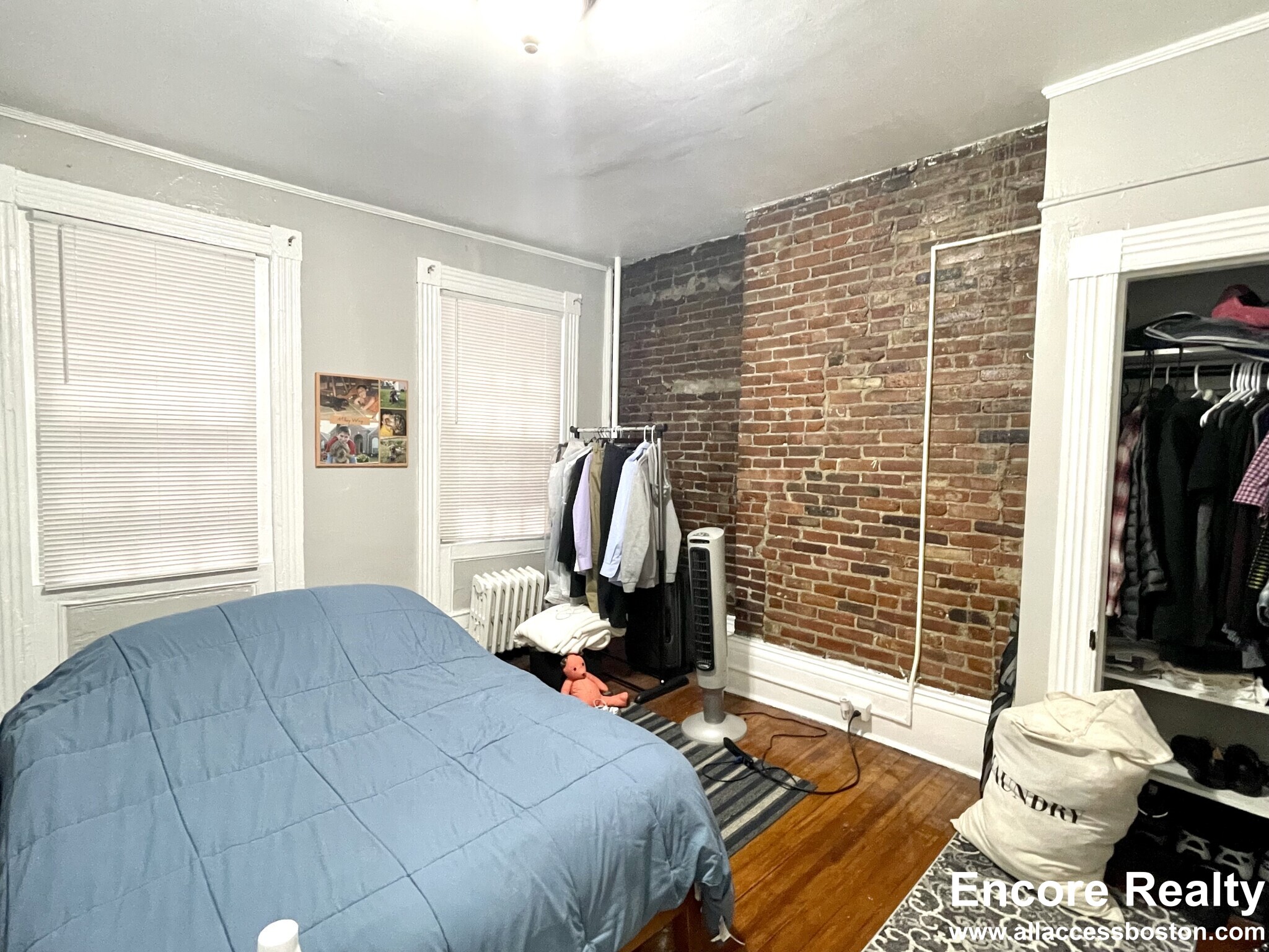 4 Champney Pl, Beacon Hill